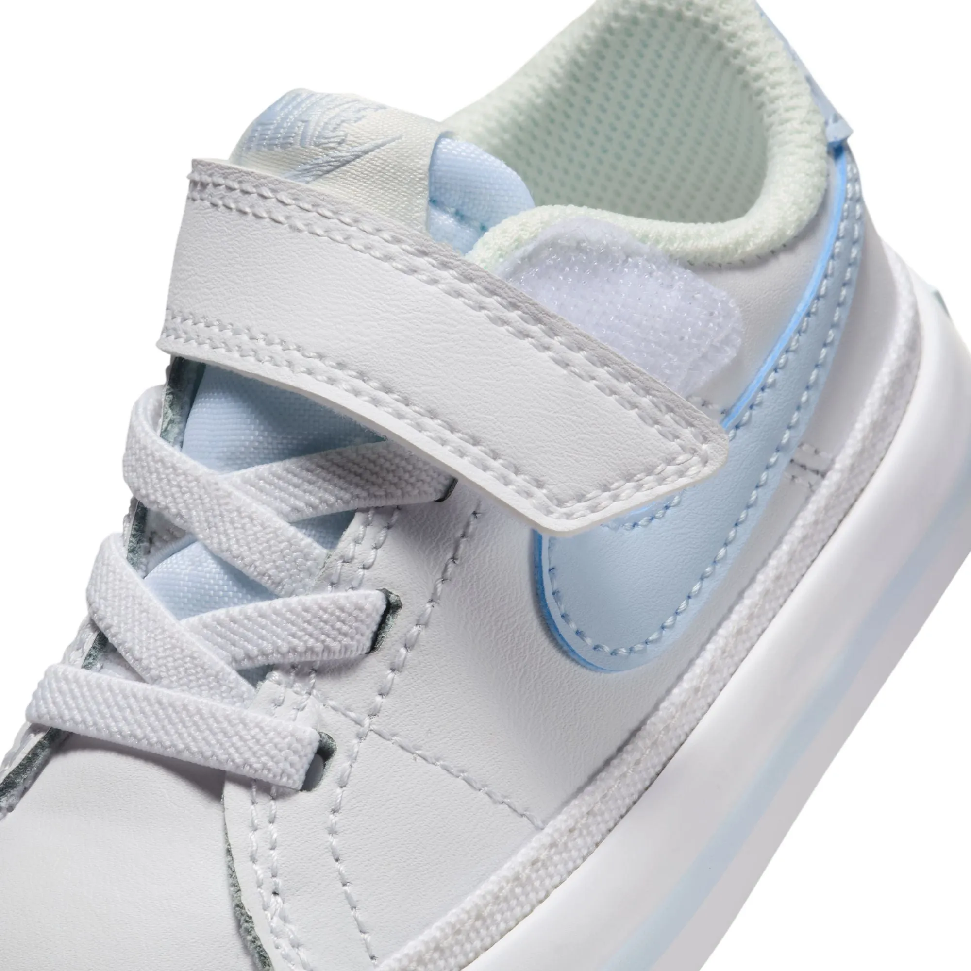 Nike Court Legacy