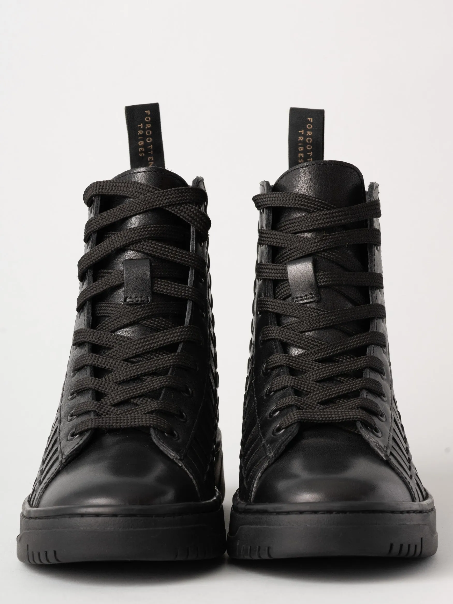 Tahaa Boots