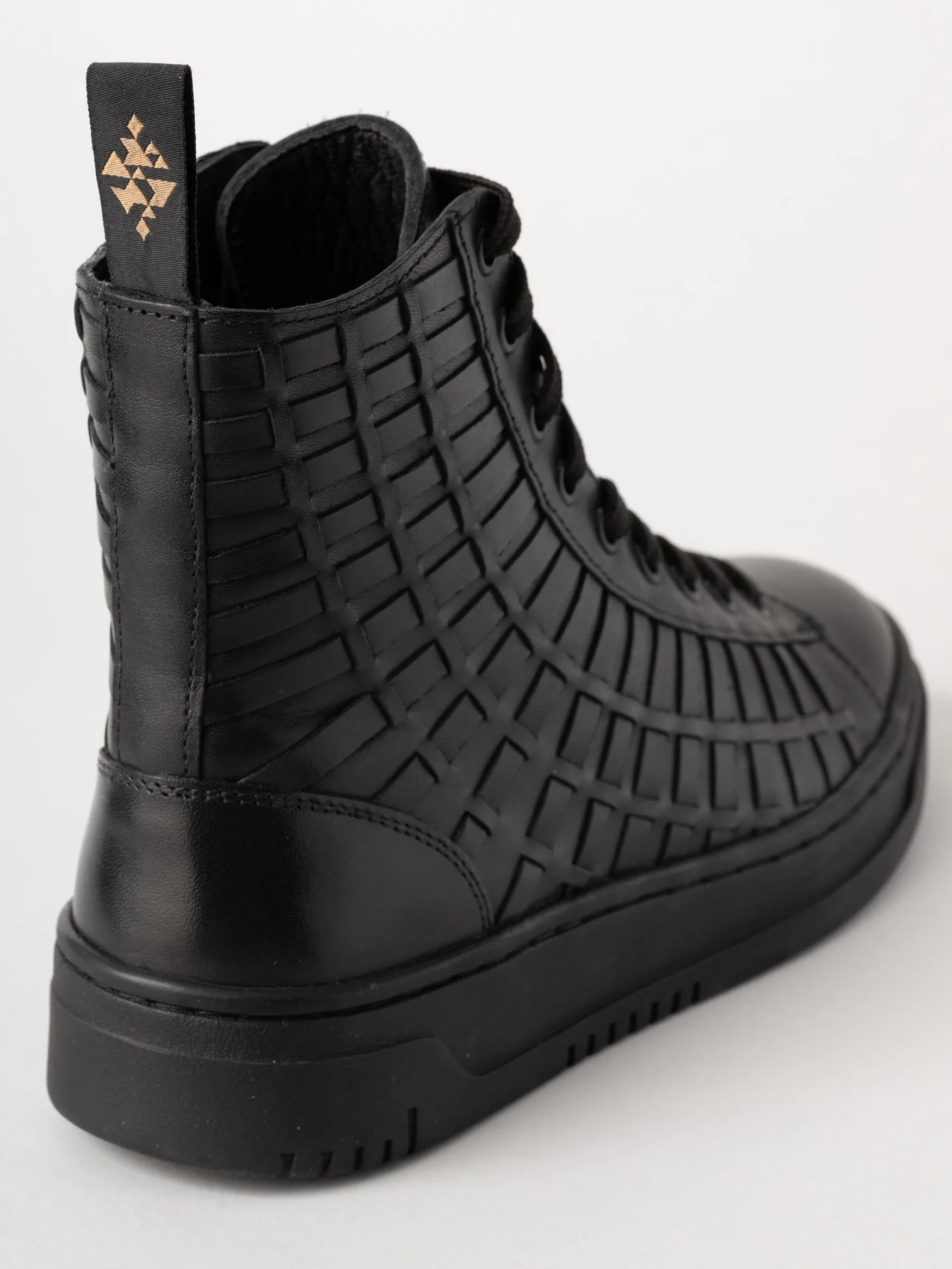 Tahaa Boots