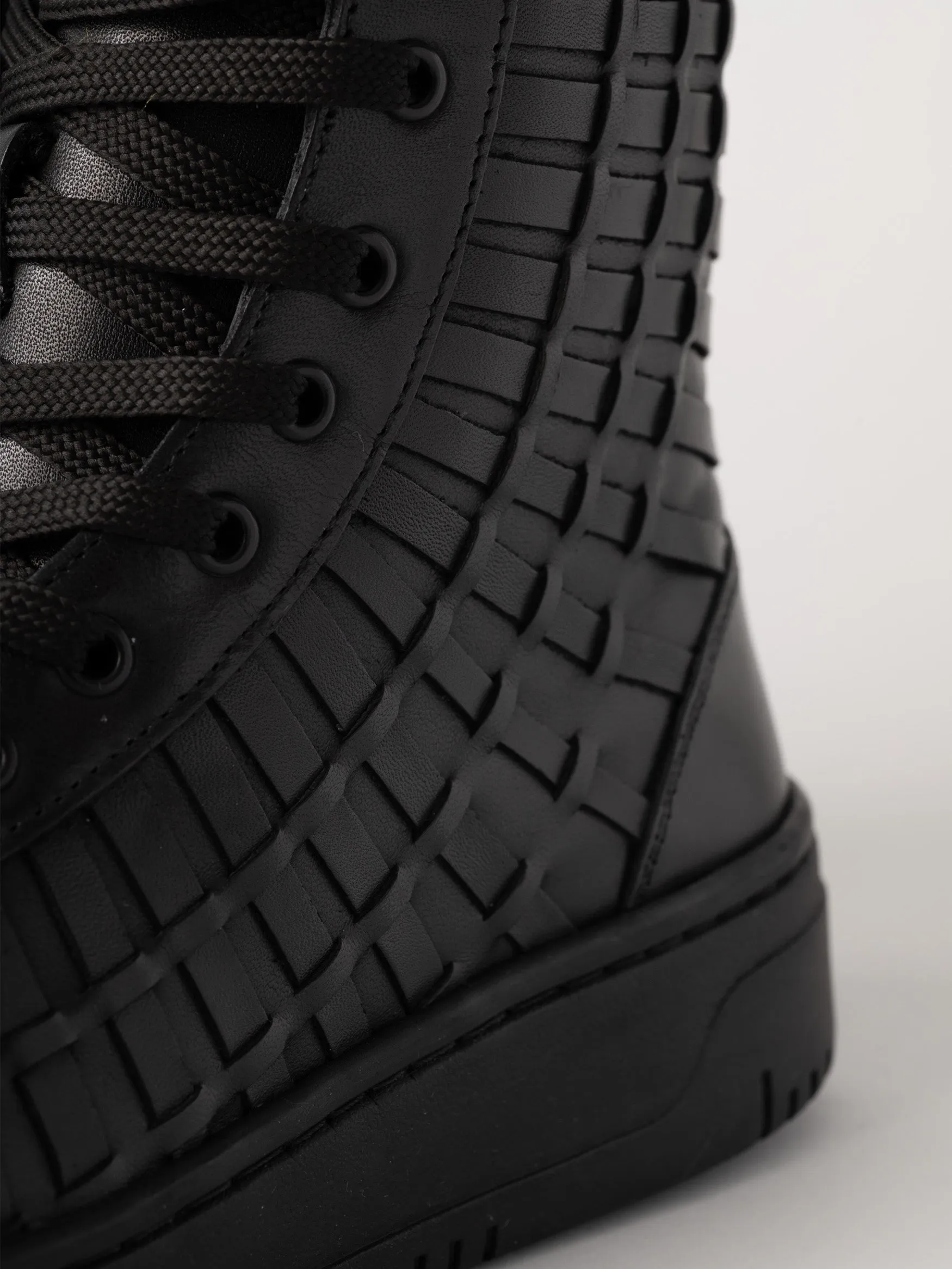 Tahaa Boots