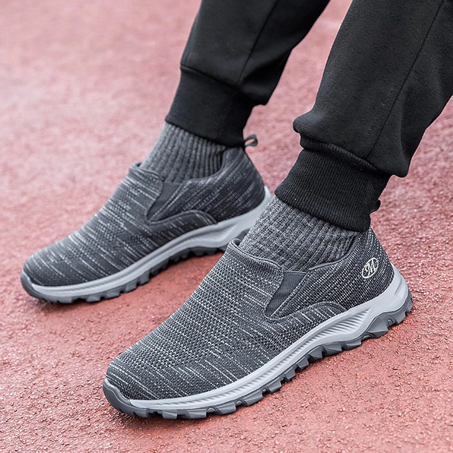 Women's Slip on Walking Shoes Dressy Knitted Non Slip Vintage Wide Running Shoes Breathable Mesh Sports Workout Tennis Shoes Fashion Lace Up Sneakers